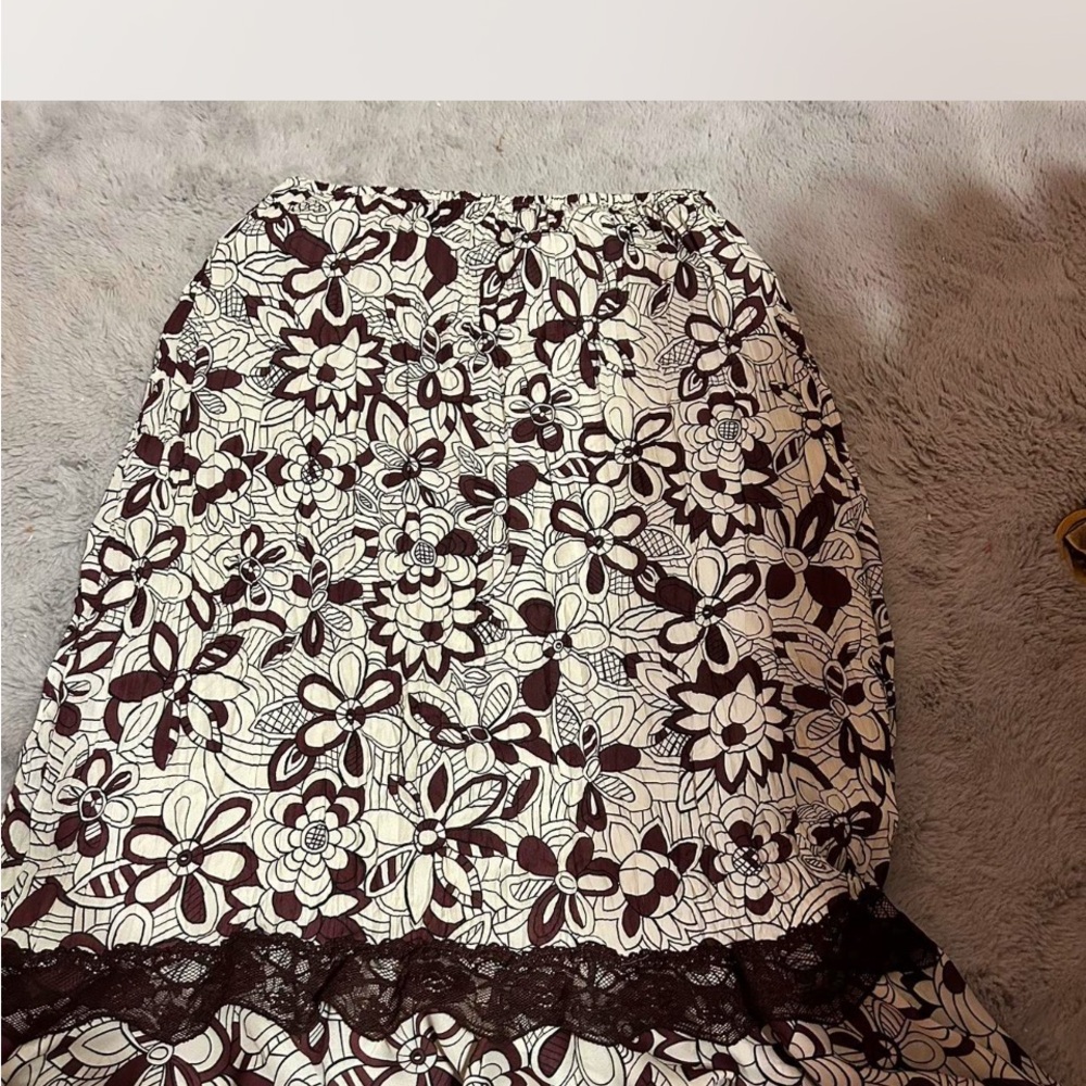 Jaclyn Smith Black and White Floral Maxi Skirt